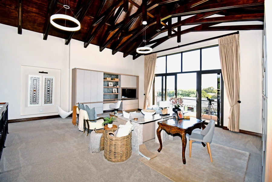 4 Bedroom Property for Sale in Waterfall Equestrian Estate Gauteng