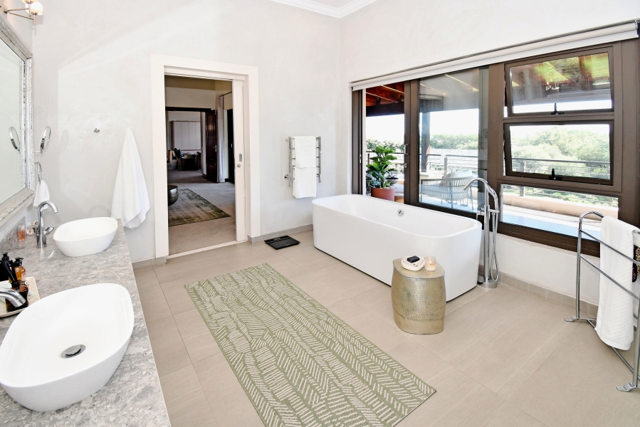 4 Bedroom Property for Sale in Waterfall Equestrian Estate Gauteng