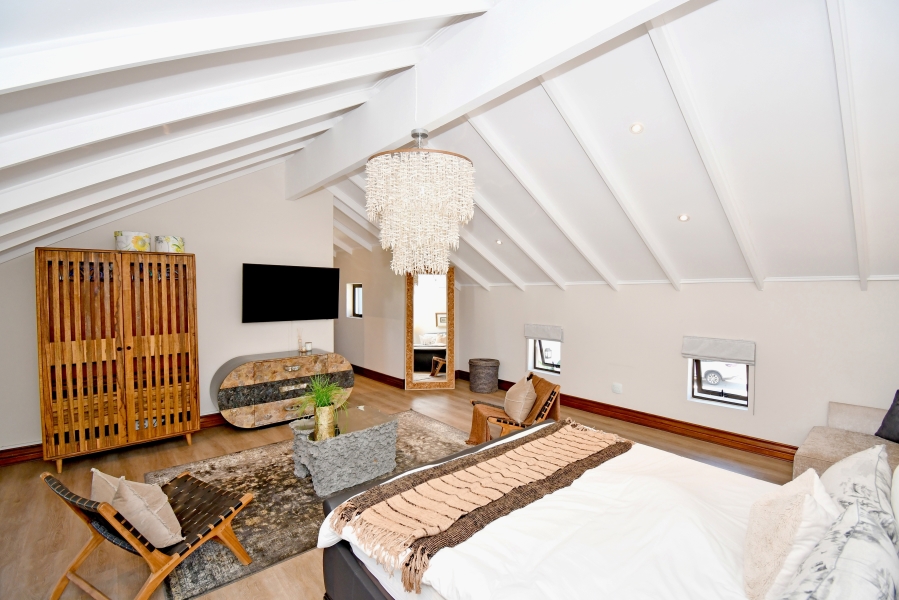 4 Bedroom Property for Sale in Waterfall Equestrian Estate Gauteng