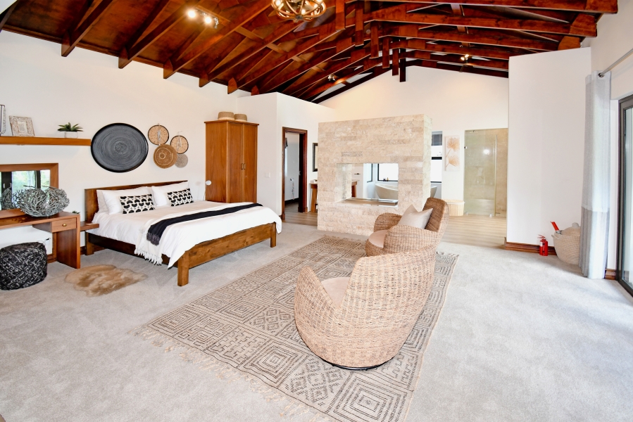 4 Bedroom Property for Sale in Waterfall Equestrian Estate Gauteng