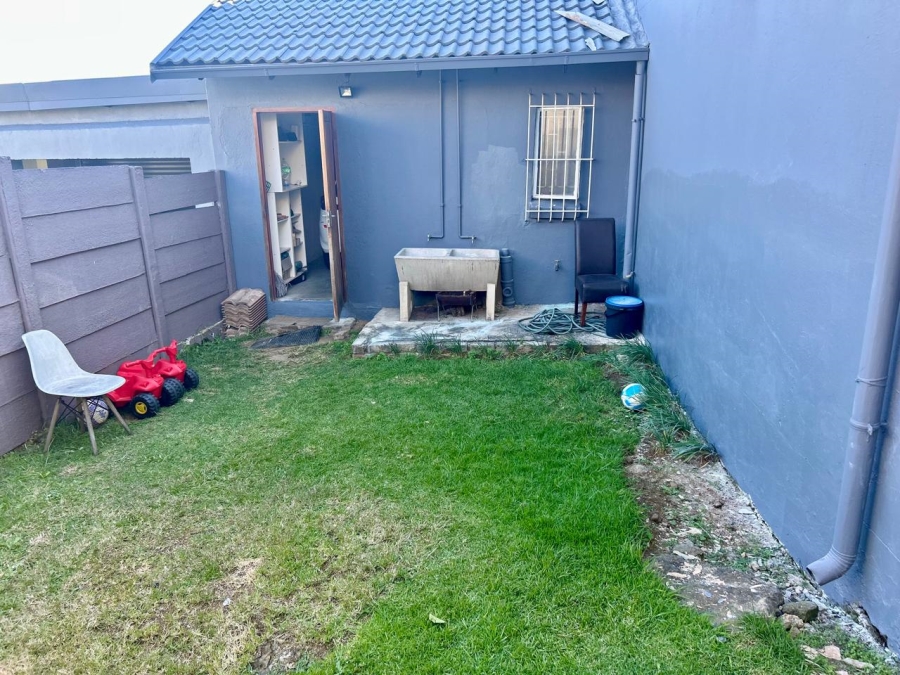 4 Bedroom Property for Sale in Halfway Gardens Gauteng