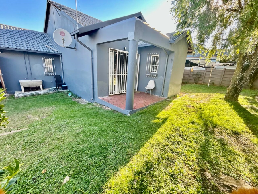4 Bedroom Property for Sale in Halfway Gardens Gauteng