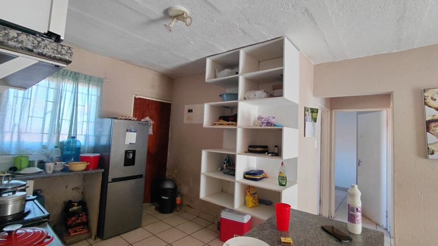 2 Bedroom Property for Sale in Greenhills Gauteng