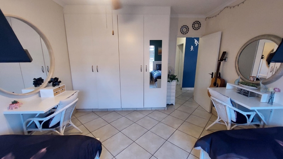 2 Bedroom Property for Sale in Robinpark Gauteng