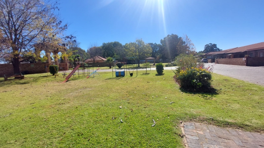 2 Bedroom Property for Sale in Robinpark Gauteng
