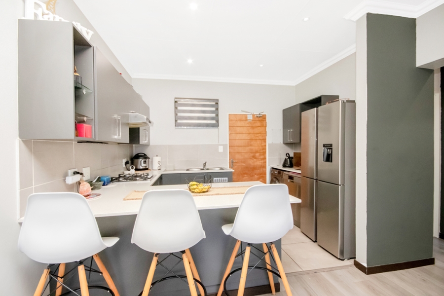 3 Bedroom Property for Sale in Ferndale Gauteng
