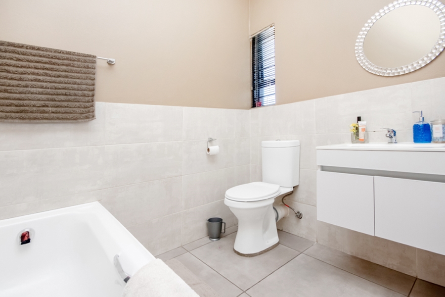3 Bedroom Property for Sale in Ferndale Gauteng