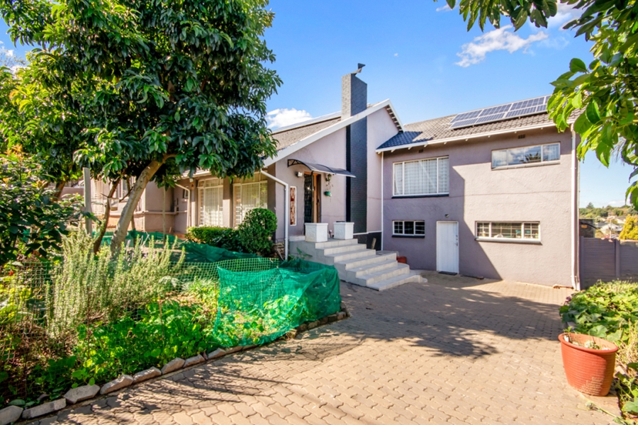 4 Bedroom Property for Sale in Discovery Gauteng