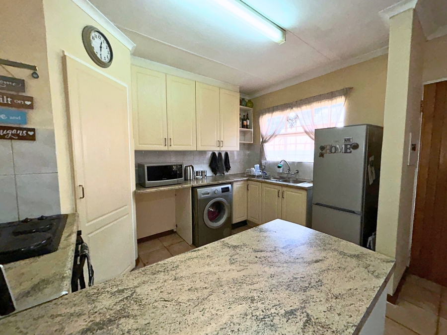 3 Bedroom Property for Sale in Hennopspark Gauteng