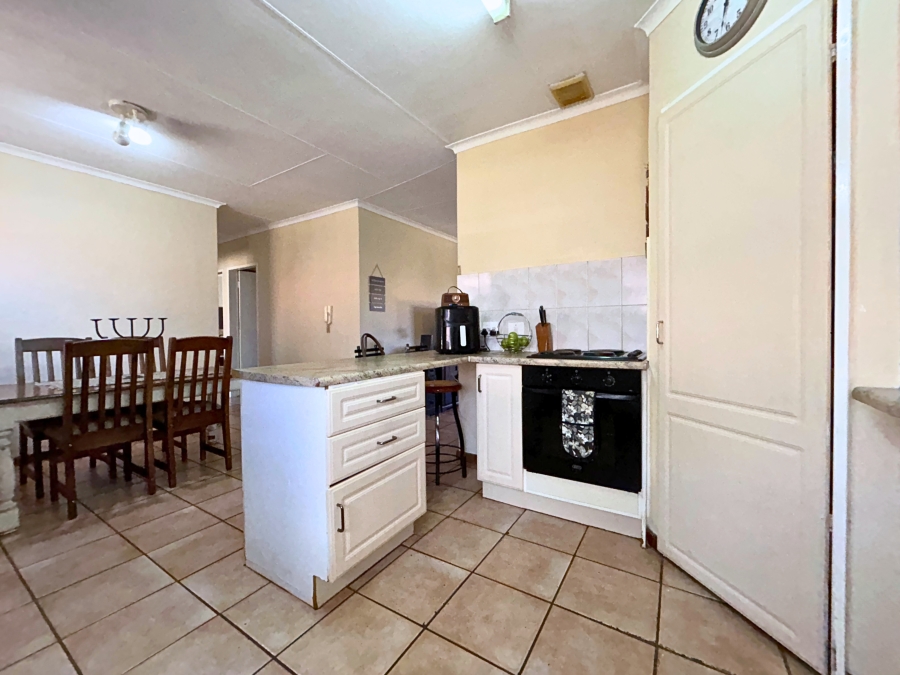 3 Bedroom Property for Sale in Hennopspark Gauteng