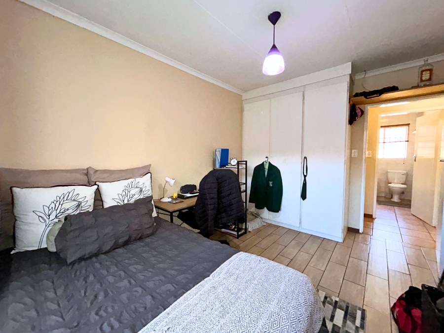 3 Bedroom Property for Sale in Hennopspark Gauteng