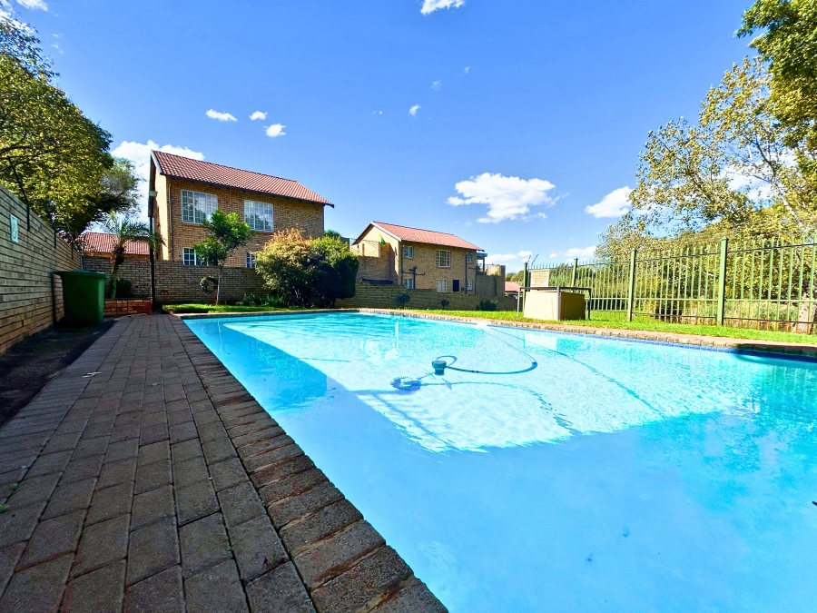 3 Bedroom Property for Sale in Hennopspark Gauteng