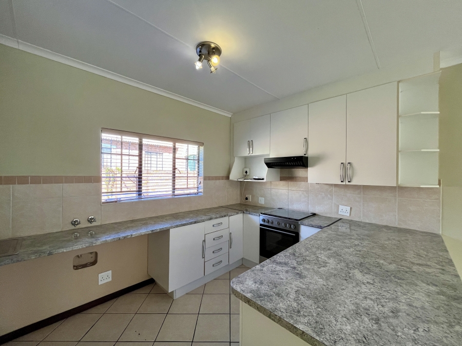 4 Bedroom Property for Sale in Mooikloof Ridge Gauteng
