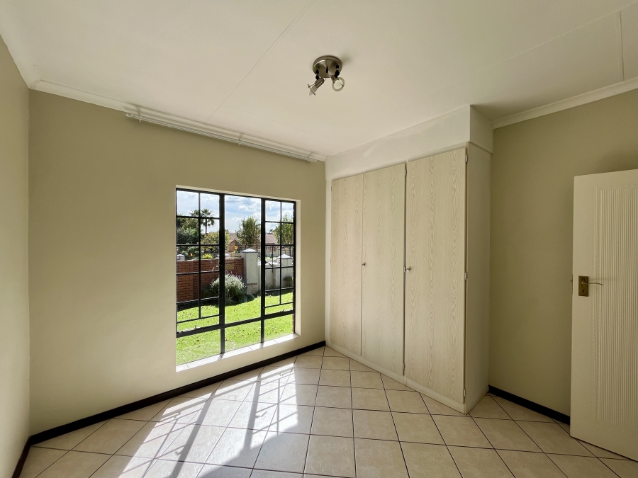 4 Bedroom Property for Sale in Mooikloof Ridge Gauteng
