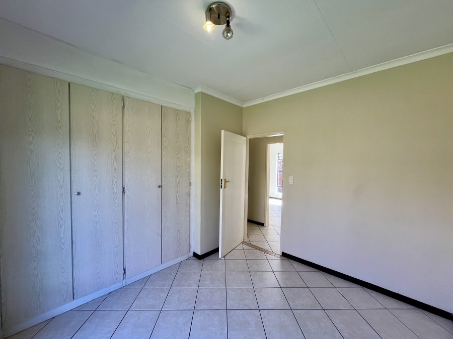 4 Bedroom Property for Sale in Mooikloof Ridge Gauteng