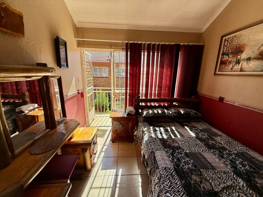 2 Bedroom Property for Sale in Dorandia Gauteng