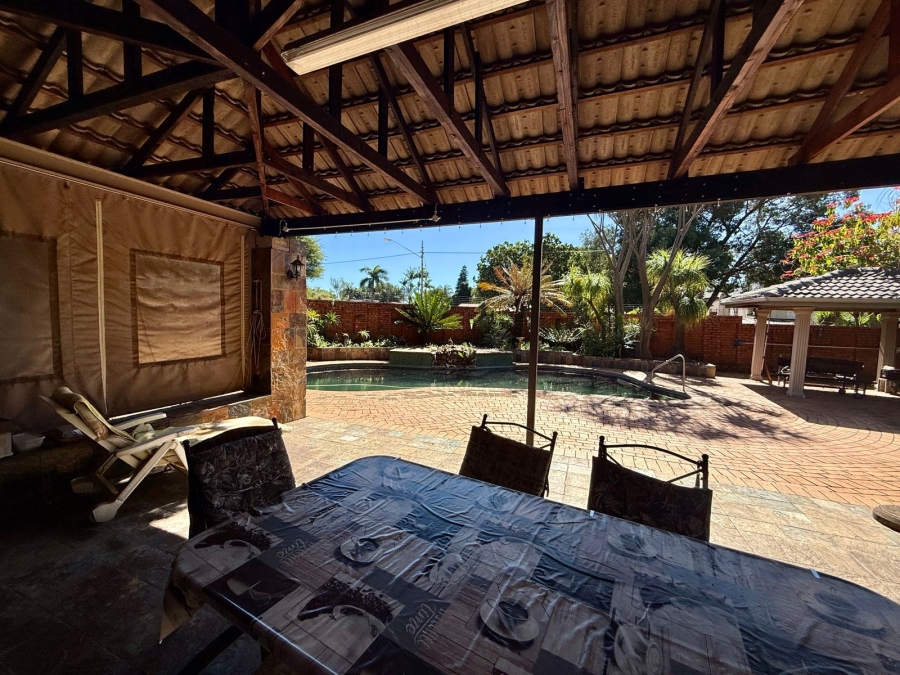 4 Bedroom Property for Sale in Tileba Gauteng