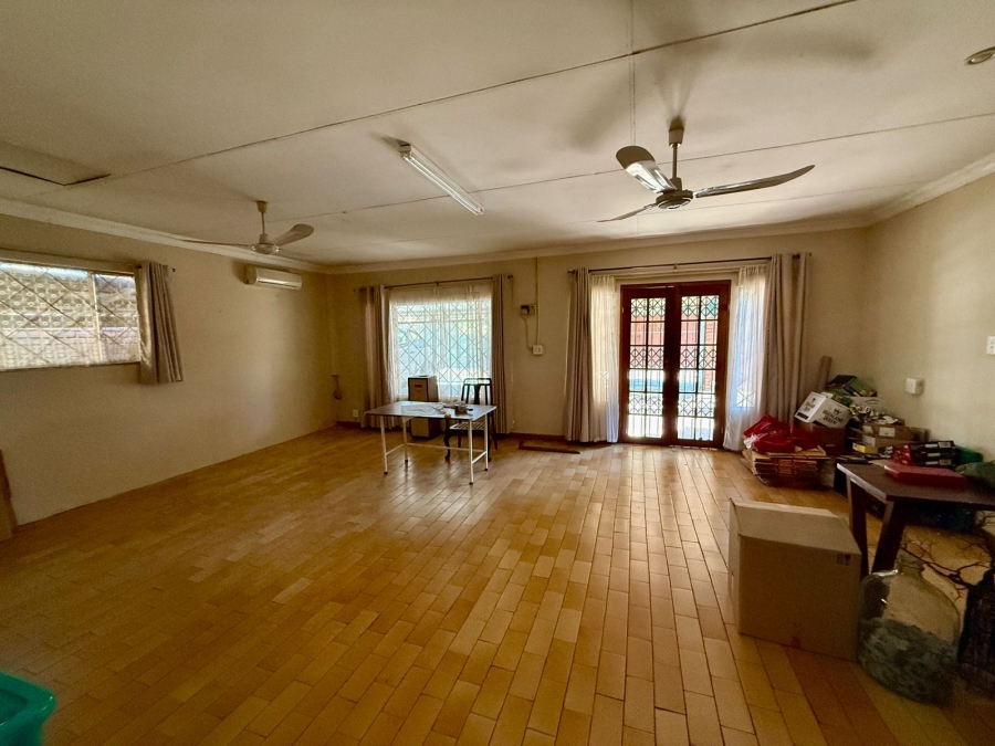 4 Bedroom Property for Sale in Tileba Gauteng