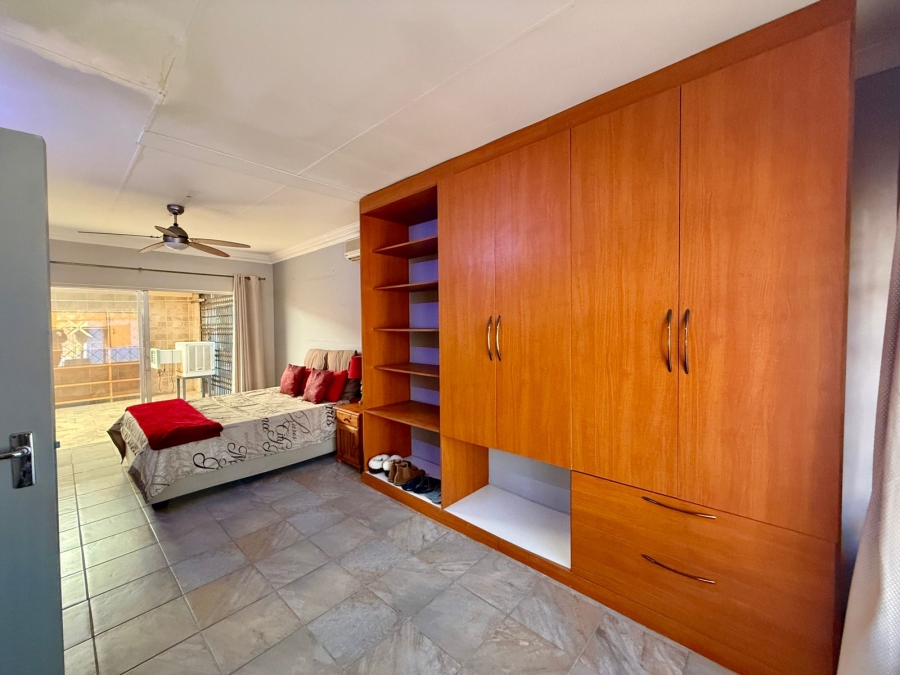 4 Bedroom Property for Sale in Tileba Gauteng