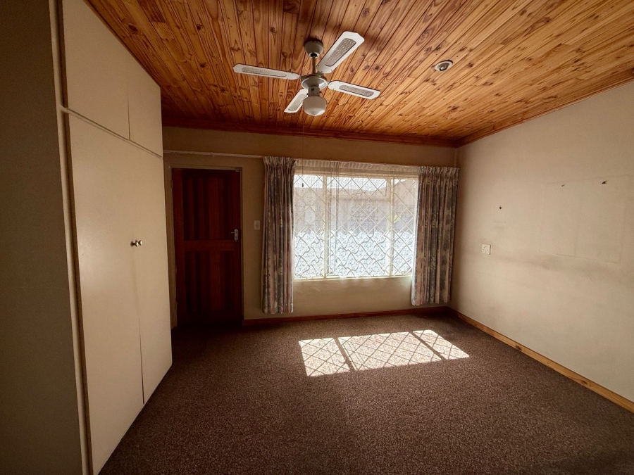 4 Bedroom Property for Sale in Tileba Gauteng
