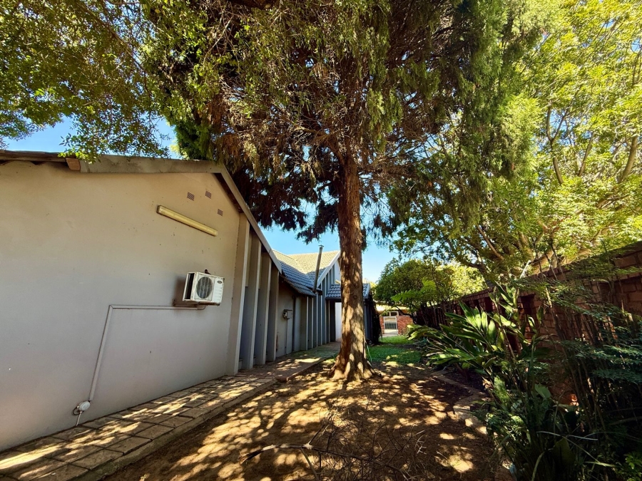 4 Bedroom Property for Sale in Tileba Gauteng