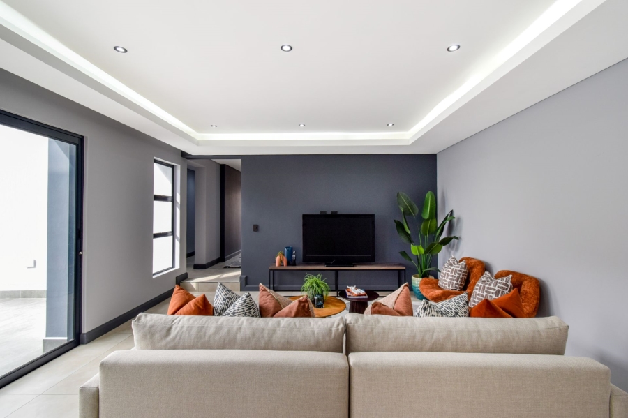 To Let 4 Bedroom Property for Rent in Midstream Heights Gauteng