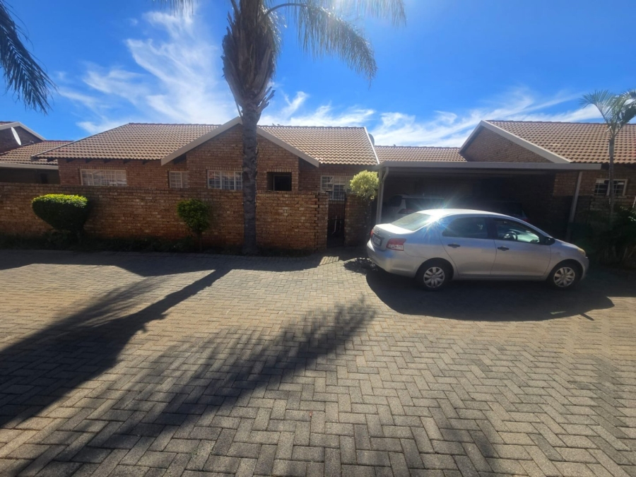 3 Bedroom Property for Sale in Annlin Gauteng