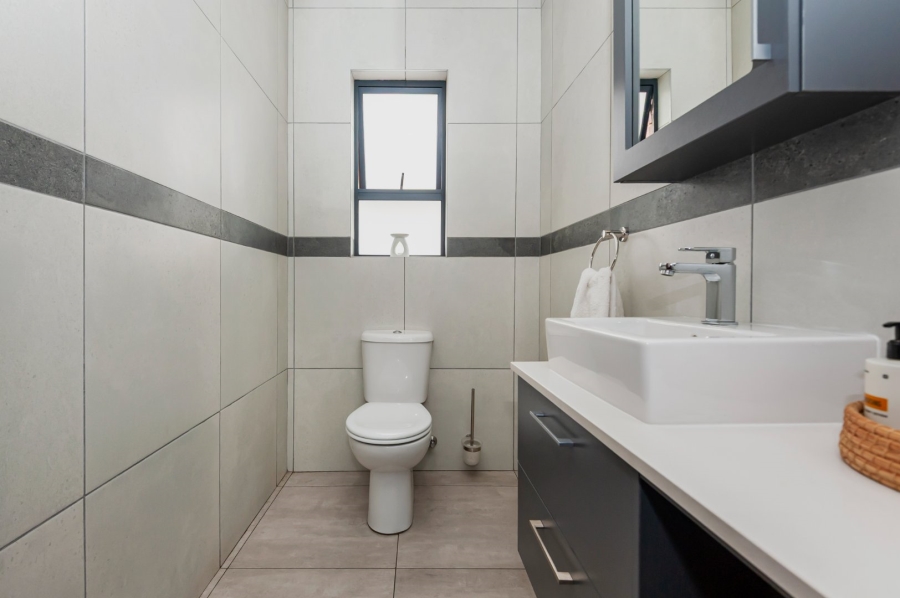 3 Bedroom Property for Sale in Klippoortje Gauteng