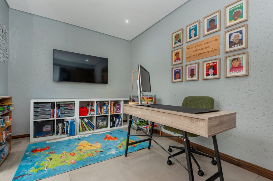 3 Bedroom Property for Sale in Klippoortje Gauteng