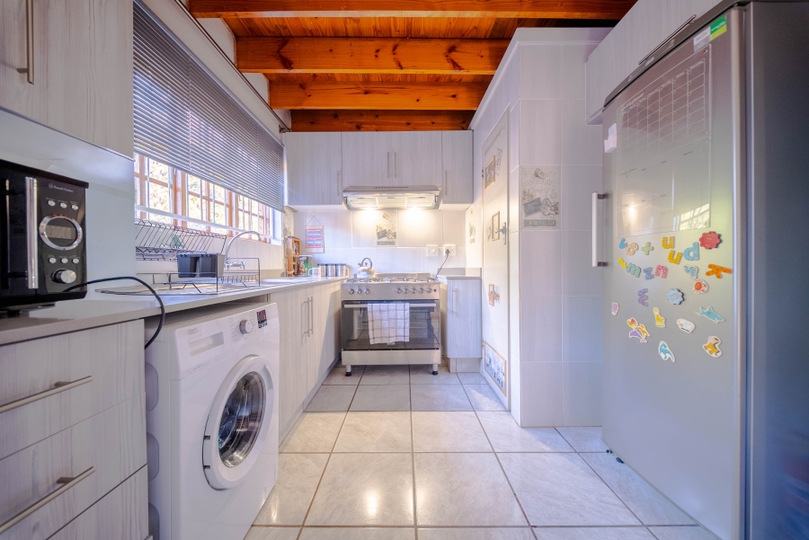 3 Bedroom Property for Sale in Faerie Glen Gauteng
