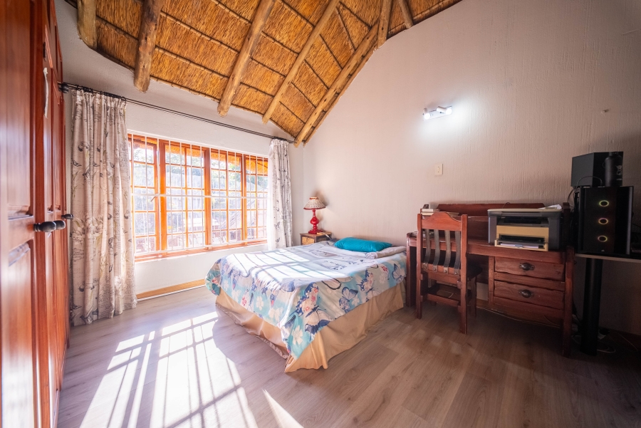 3 Bedroom Property for Sale in Faerie Glen Gauteng