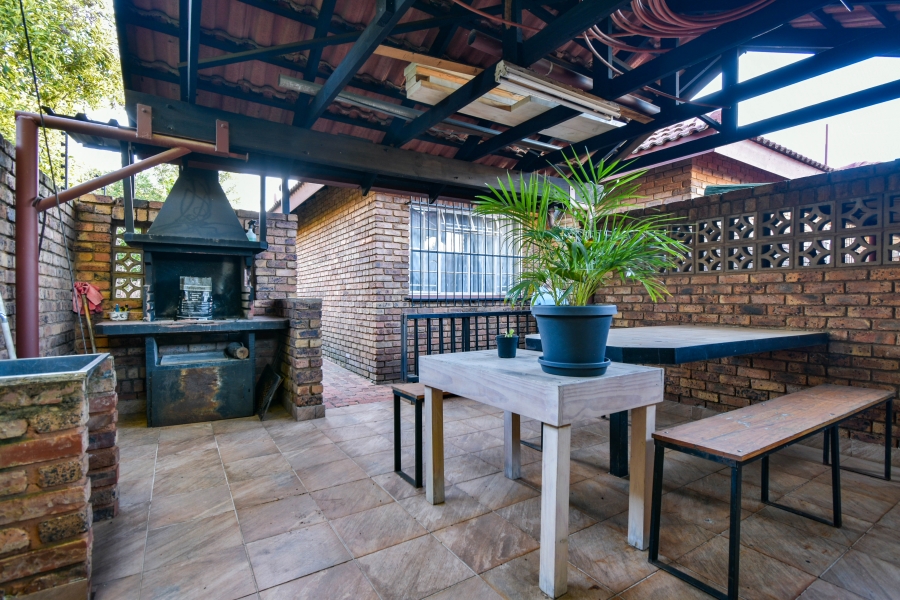 3 Bedroom Property for Sale in Moreleta Park Gauteng