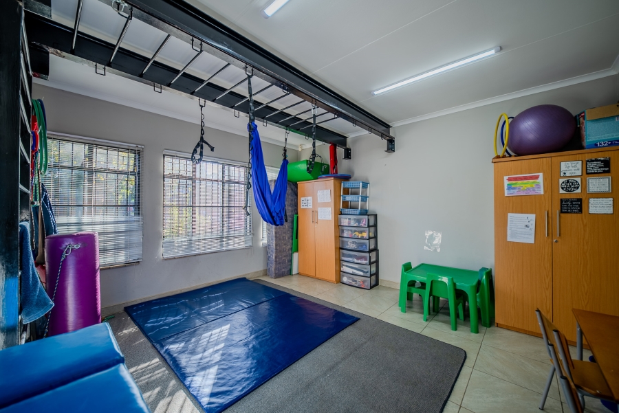 4 Bedroom Property for Sale in Garsfontein Gauteng