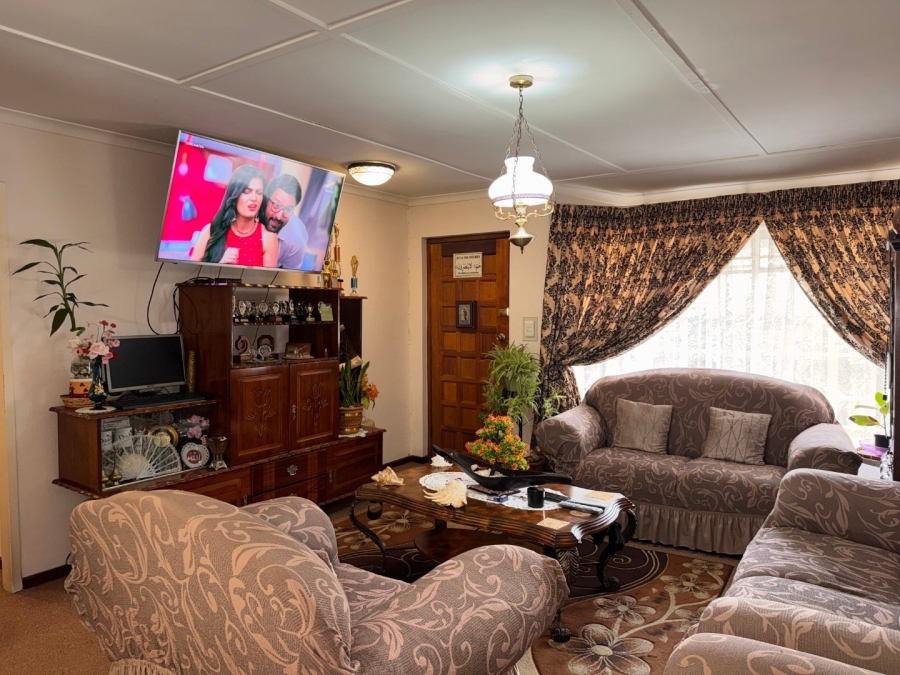 2 Bedroom Property for Sale in Bryanston Gauteng
