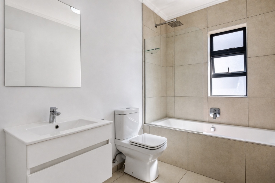 4 Bedroom Property for Sale in Broadacres Gauteng