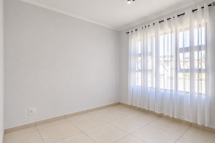 4 Bedroom Property for Sale in Broadacres Gauteng