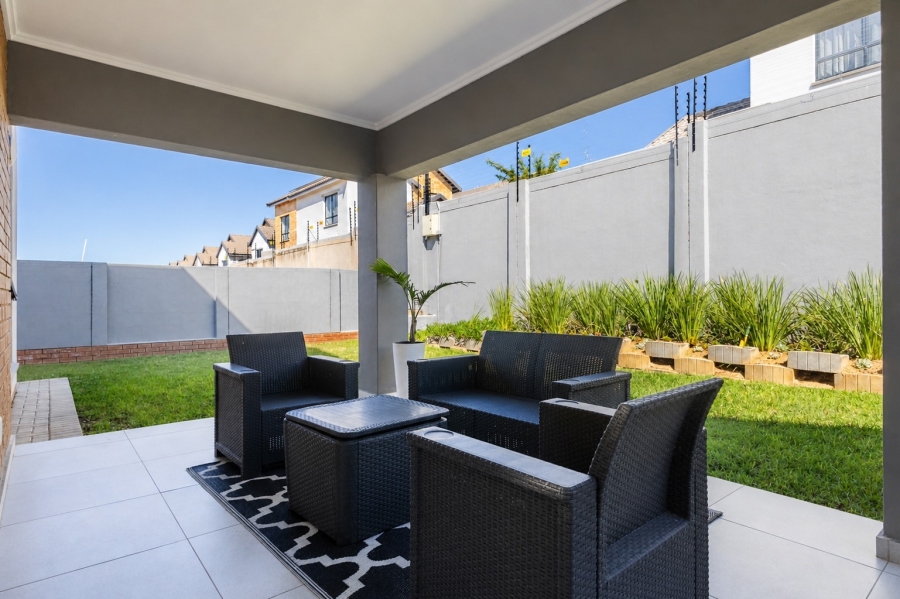 4 Bedroom Property for Sale in Broadacres Gauteng
