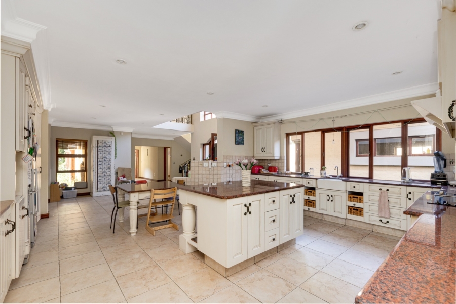 5 Bedroom Property for Sale in Dainfern Golf Estate Gauteng