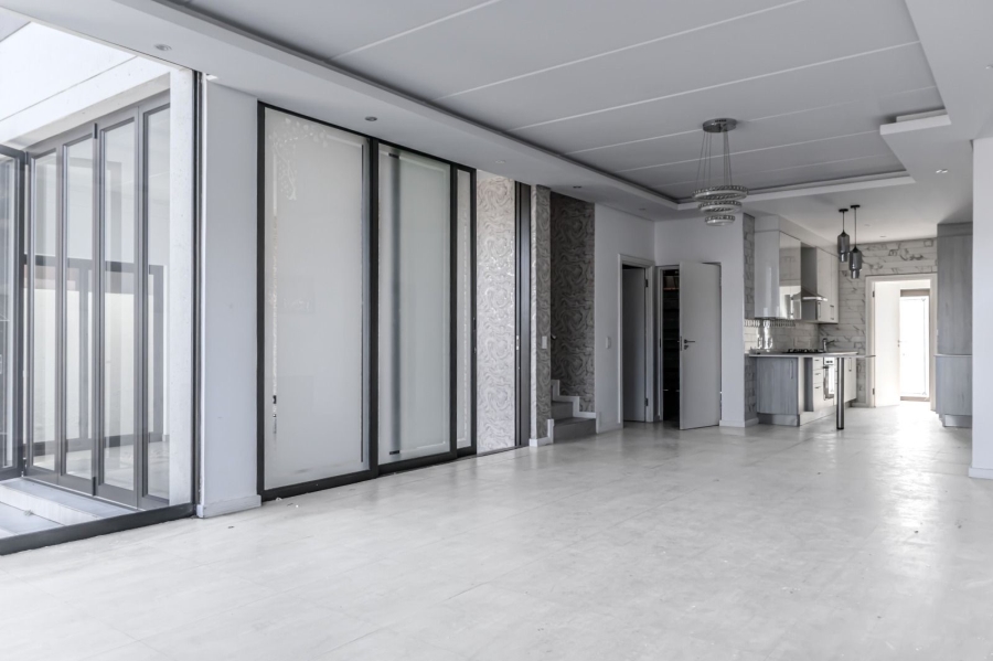 To Let 4 Bedroom Property for Rent in Craigavon Gauteng