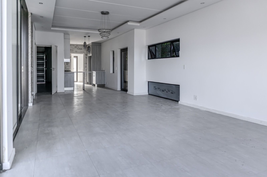 To Let 4 Bedroom Property for Rent in Craigavon Gauteng