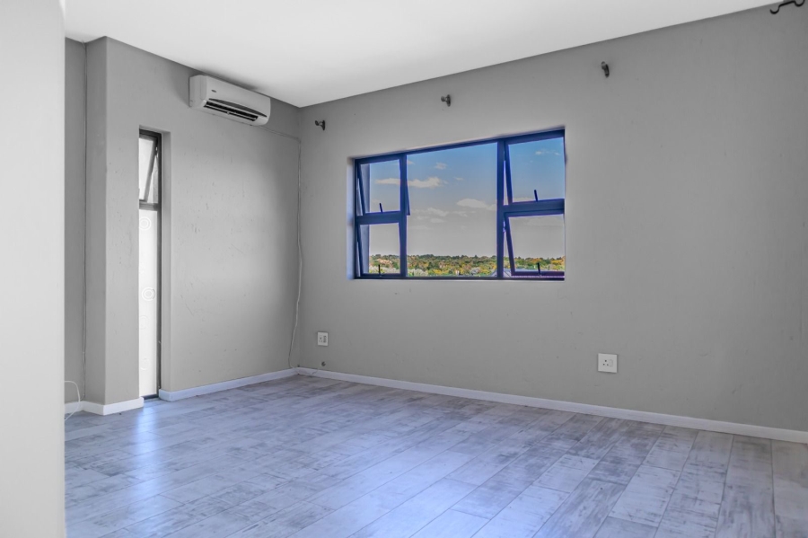 To Let 4 Bedroom Property for Rent in Craigavon Gauteng
