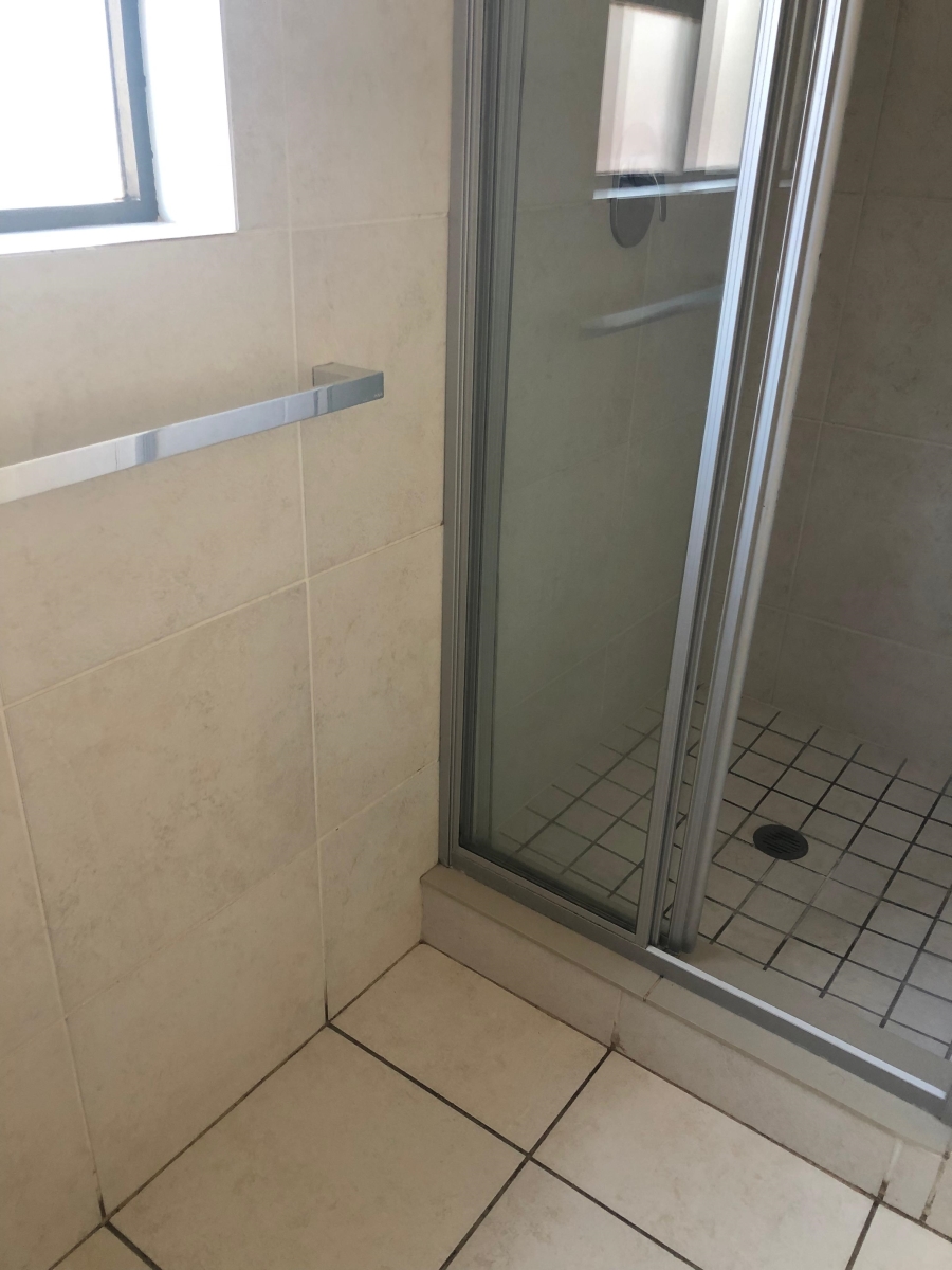 To Let 2 Bedroom Property for Rent in Oakdene Gauteng