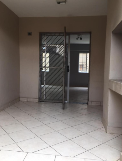 To Let 2 Bedroom Property for Rent in North Riding Gauteng
