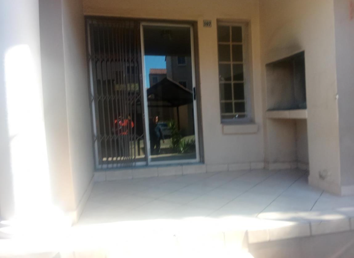 To Let 2 Bedroom Property for Rent in North Riding Gauteng