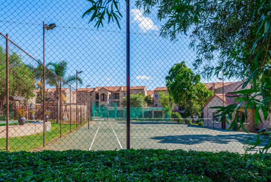 To Let 2 Bedroom Property for Rent in North Riding Gauteng