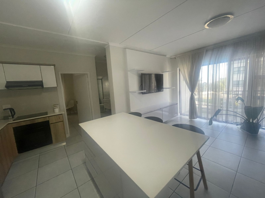 To Let 2 Bedroom Property for Rent in Crowthorne AH Gauteng