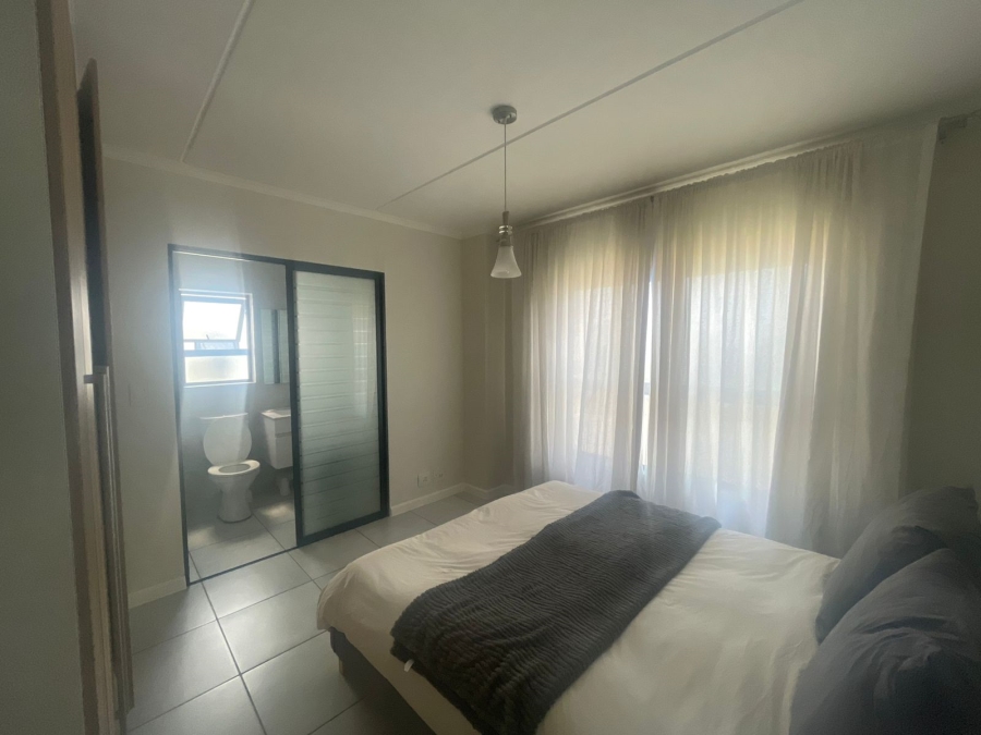 To Let 2 Bedroom Property for Rent in Crowthorne AH Gauteng