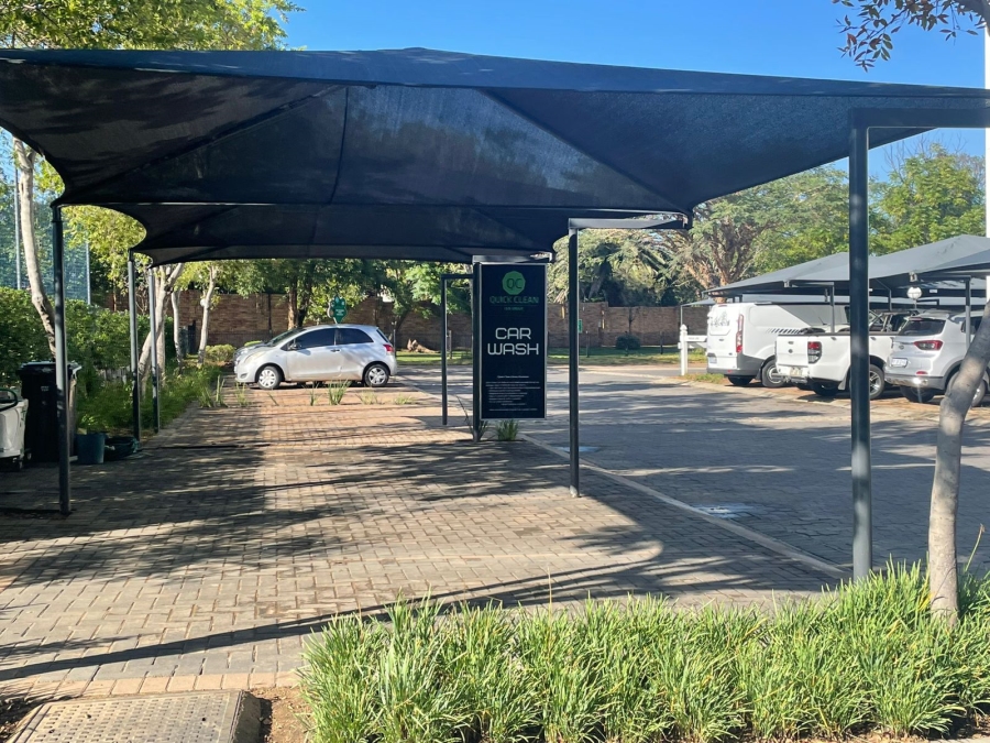 To Let 2 Bedroom Property for Rent in Crowthorne AH Gauteng