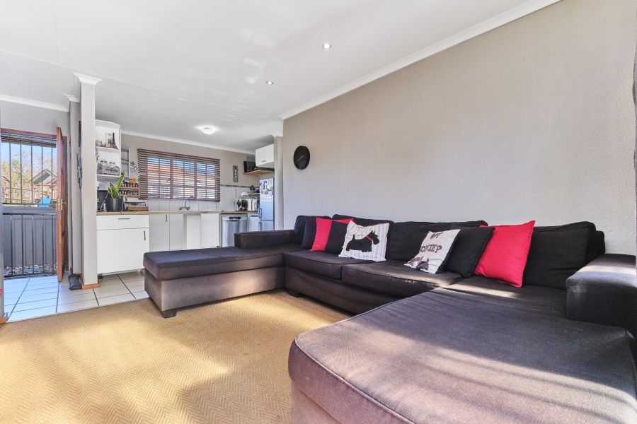 2 Bedroom Property for Sale in Fairland Gauteng