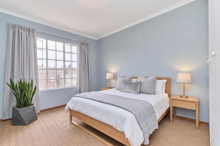 2 Bedroom Property for Sale in Fairland Gauteng